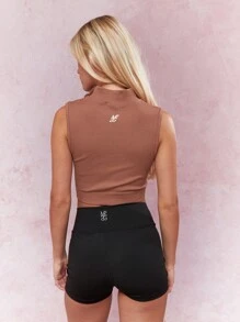 MISSGUIDED Baseball Zip Through Polo Neck Ribbed Sleeveless Crop Top - Chocolate Brown - View 2