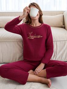 SHEIN Cottnline 100% Cotton 2Pcs  Contrast Colour Slogan Printed Lounge Set - Red - View 3