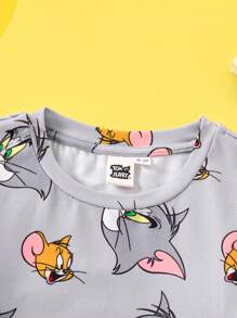 TOM & JERRY X SHEIN Young Boy Cartoon Allover Print Snug Fit Sleepwear Set - Long Sleeve Top & Pants