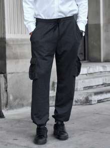 Manfinity Homme Men's Solid Color Black Minimalist Casual Pocket Cargo Sweatpants