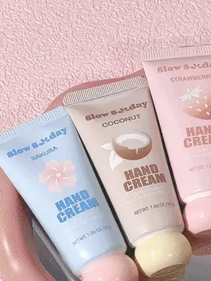 SlowSunday Rose Hand Cream, For Dry Hands, For Dry Cracked Hands, Natural Plant Fragrance, Moisturizing Travel Size, With Multiple Plant Oils, Natural Moisturizing, Cozy Winter Styles, Suitable For Winter, Y2K, For Valentine's Day, Valentines Gift, Valentines Day Gift, Ideal For Party - Pink - View 2