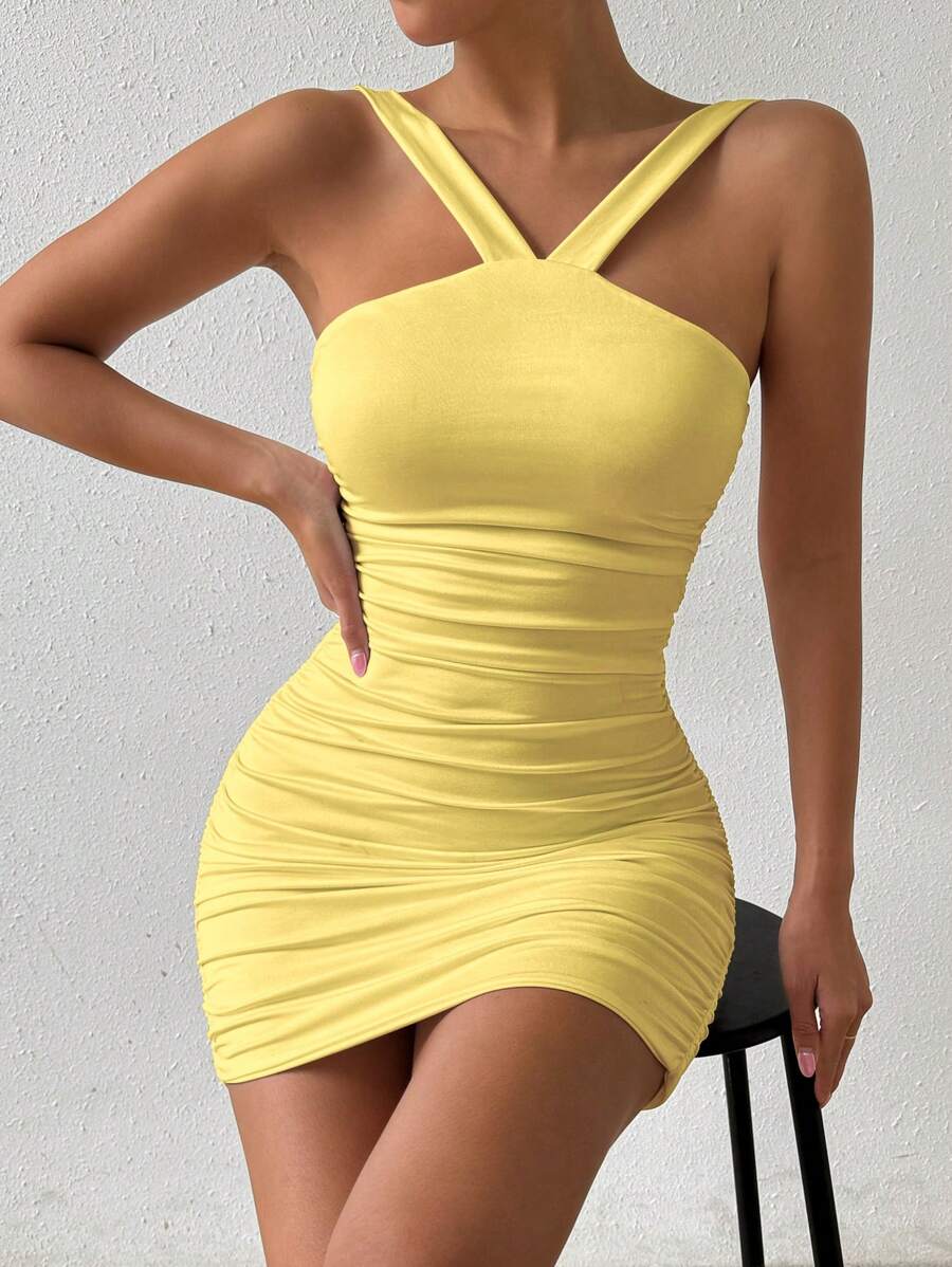 Allurite Vestido mini ajustado, sexy, con cuello de halter y espalda descubierta para el verano - Amarillo - Ver 1