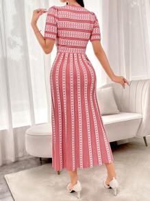 Modelyn Women's Geometric Print Square Neck Short Sleeve Maxi Sweater Dress - Pink - View 2