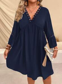 SHEIN VCAY V 领蕾丝边夏季夏威夷度假大码连衣裙 - 藏蓝色 - 查看 6