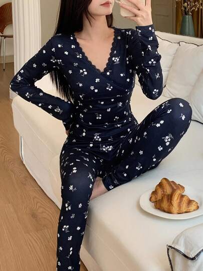 DAZY Lace Patchwork Shell Trim Floral Allover Print Top And Pants Casual Sleepwear Set, Fall Clothes Pajama