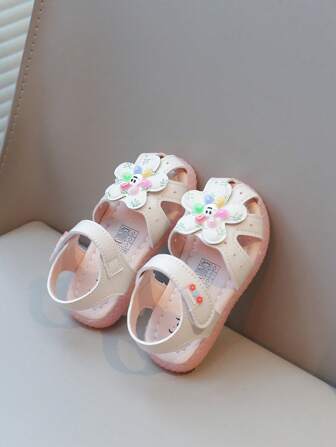 Zapatos suaves antideslizantes para interiores/exteriores para niñas pequeñas, zapatos de caminar con diseños de dibujos animados lindos para bebés niñas de 0 a 3 años, primavera/verano