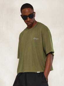 SUMWON Bộ 2 áo thun crop fit in họa tiết Ả Rập và quần jort xếp ly - Nhiều màu - Xem 3