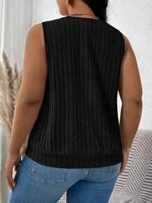 SHEIN LUNE Plus Size Ribbed Gold Buckle Teardrop Sleeveless Tank Top - Black - View 2