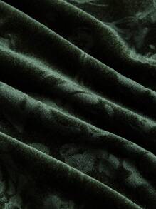 SHEIN MOD Plus Size Solid Color Flocked Embossed Flocked Waist Strap Mid-Length Dress - Green - View 4