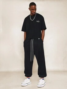 SUMWON Crop Fit Short Sleeve Tee With Text Graphic Print - Black - View 4