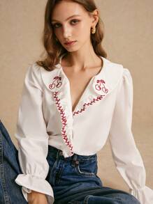 Poéselle Áo sơ mi cotton trắng thêu hoa anh đào, áo cánh tay bồng thêu hoa anh đào thanh lịch dành cho nữ đi làm, quần áo mùa thu cho nữ, áo sơ mi dài tay, áo dạ hội, áo đi chơi, áo cánh nữ, áo sơ mi hoa anh đào, áo sơ mi giáo viên, áo sơ mi cotton thêu, phong cách Bohemian, phù hợp mặc hàng ngày trên phố, đi làm, ngày lễ, mặc ở nhà - trắng - Xem 1