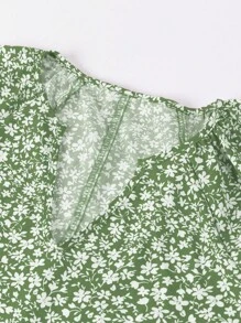 SHEIN LUNE Women's V-Neck Short Sleeve Ditsy Floral Black Blouse, Summer - Mint Green - View 7