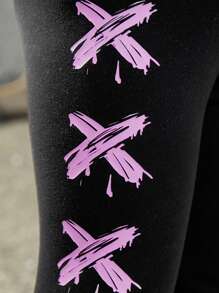 SHEIN Leap Crew SLAYR 年轻女孩 2 件套 年轻女孩涂鸦图案圆领宽松休闲上衣和合身针织裤 - 彩色 - 查看 3