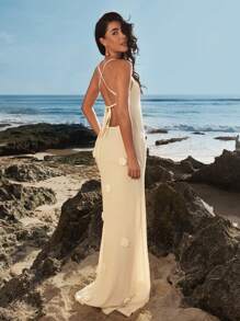 Opulessa White Dresses For Women Women Solid Color Knit Plunge Neck Elegant Backless Dress With Tailored Flowers, Suitable For Holiday, Street Wear And Date Sexy Party Prom Semi Formal Dress Dinner Outfit Fall Winter Clothing - Apricot - View 3