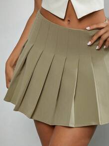 Hauture Solid Pleated Asymmetrical Hem Mini Skirt - Green - View 4