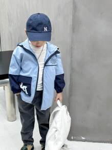 SHEIN 1 件带口袋的年轻男孩休闲连帽夹克，舒适、实用、百搭，适合秋冬季日常穿着、上学、旅行、户外活动 - 藍色 - 查看 1
