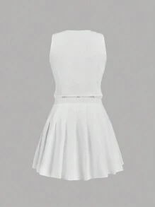 SHEIN MOD Conjunto de traje de mujer talla grande con chaleco sin mangas blanco y falda mini plisada