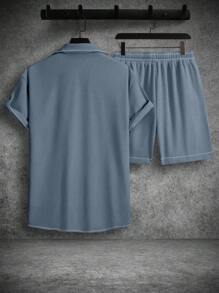 Manfinity Homme 2pcs Men's Solid Color Shirt Collar Button Down Short Sleeve Casual Top And Pocket Shorts Set