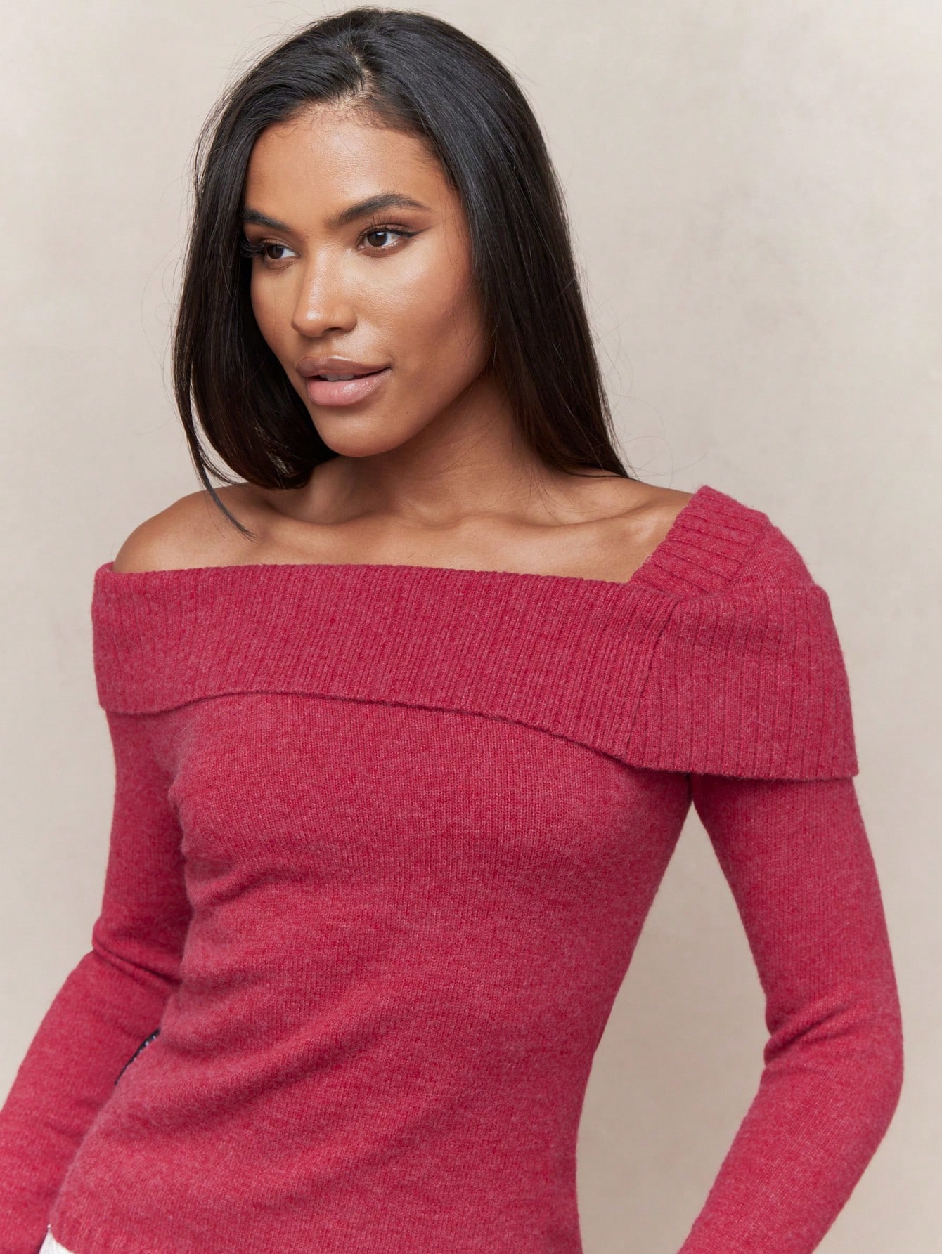 MISSGUIDED Top de punto con cuello asimétrico y mangas largas