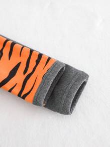 Cozy Pixies 2pcs Newborn Baby Boy Cartoon Tiger Print Knitted Soft Round Collar Long Sleeve Footie Jumpsuit Set Graphic - Grey - View 3