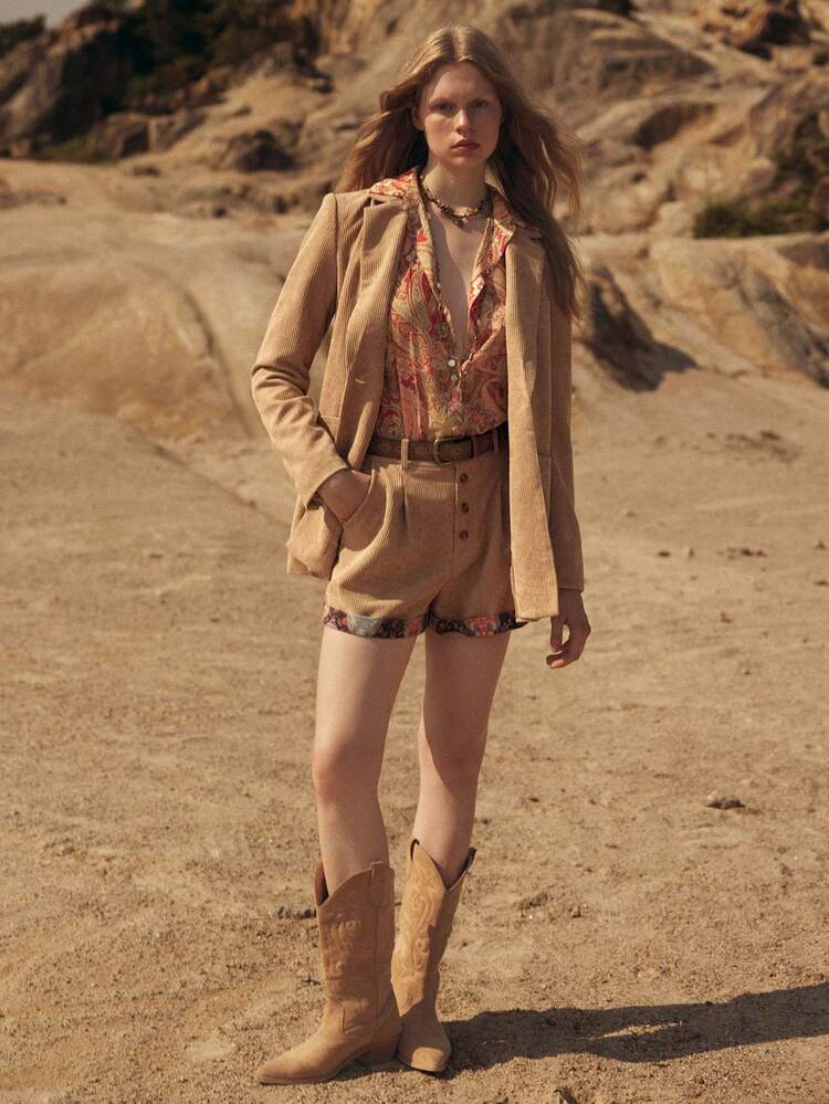 SHEIN Maija Women's Solid Color Lapel Collar Long Sleeve Blazer And Floral Print Shorts Casual Suit Set, Spring Autumn