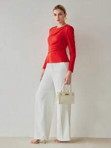 MOTF PREMIUM CAMISETA PLISADA CON DETALLE DE BOTÓN DE ORO SÓLIDO, HOMBROS FRUNCIDOS - Rojo - Ver 5