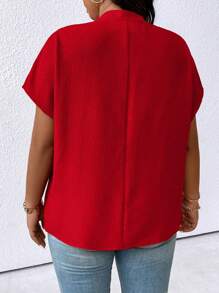 SHEIN CURVE+ Plus Size Women's Solid Color Minimalist Casual Short Sleeve Shirt For New Year Clothes - Red - View 2