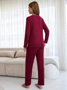 SHEIN Cottnline 100% Cotton 2Pcs  Contrast Colour Slogan Printed Lounge Set - Red - View 2