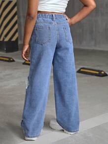 SHEIN Pantalones vaqueros anchos y rectos de cintura alta con efecto desgastado y bolsillos en ángulo, de estilo Y2K y color claro, para niña preadolescente, ropa de calle para volver al colegio en otoño - Azul lavado medio - Ver 2