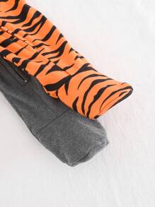 Cozy Pixies 2pcs Newborn Baby Boy Cartoon Tiger Print Knitted Soft Round Collar Long Sleeve Footie Jumpsuit Set Graphic - Grey - View 4