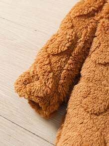 SHEIN Vintaside Kids 新生男婴休闲连体衣带帽，温暖柔软的几何图案羊毛面料，适合外出、秋冬装 - 棕色 - 查看 3