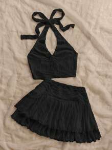 Soleia Bộ 2 trang phục đi nghỉ giản dị lãng mạn dành cho nữ: Áo hai dây hở lưng cổ chữ V co giãn có họa tiết & chân váy xếp ly - màu đen - Xem 2