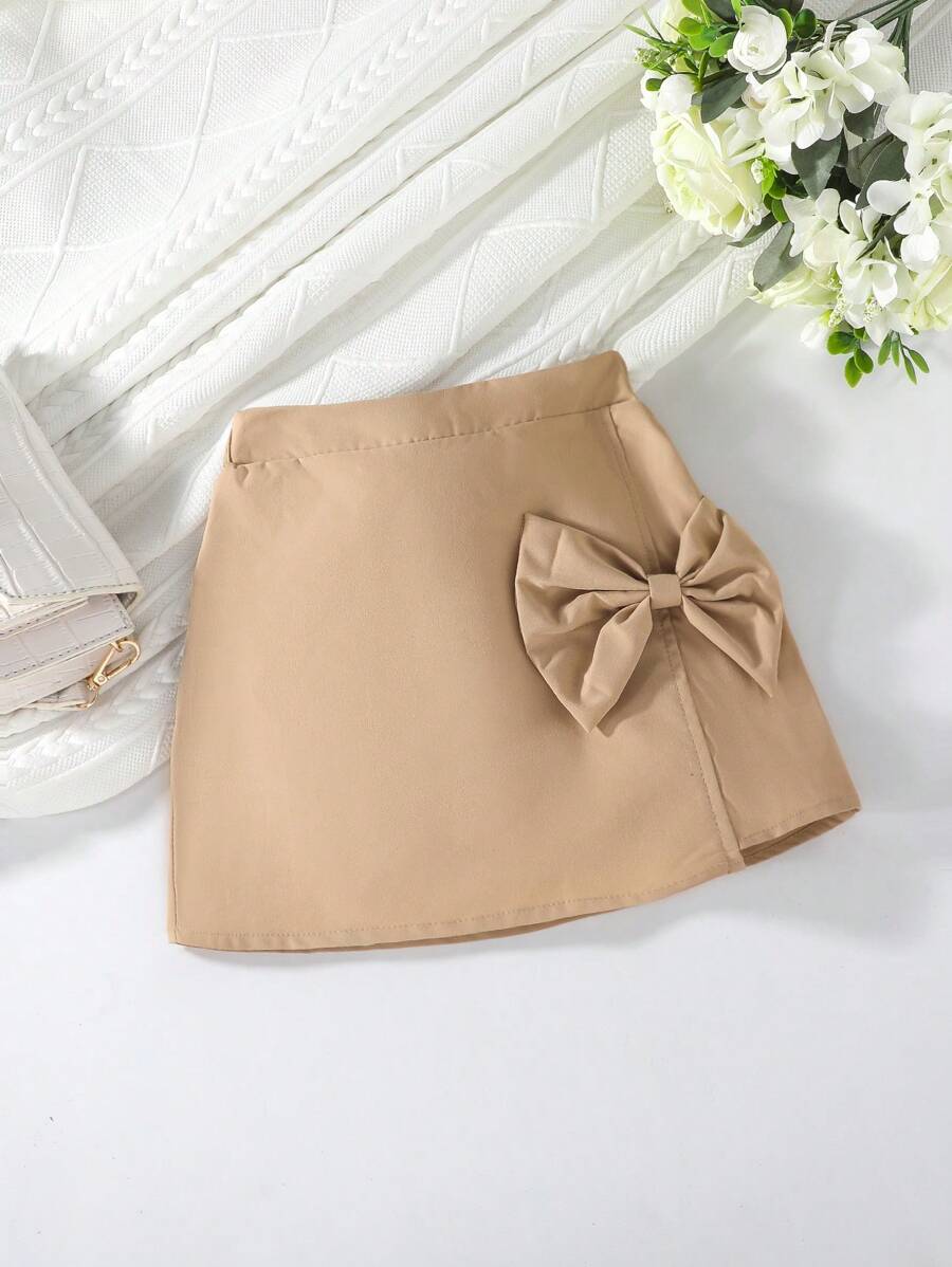 SHEIN Genkimix Kids 年轻女孩优雅蝴蝶结装饰裙,度假,夏季,旅行 - 卡其色 - 查看 1