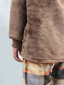 2pcs Young Boys' Brown Simple Winter New Embroidered Graphic Long Sleeve Top And Plaid Striped Pants Homewear Set