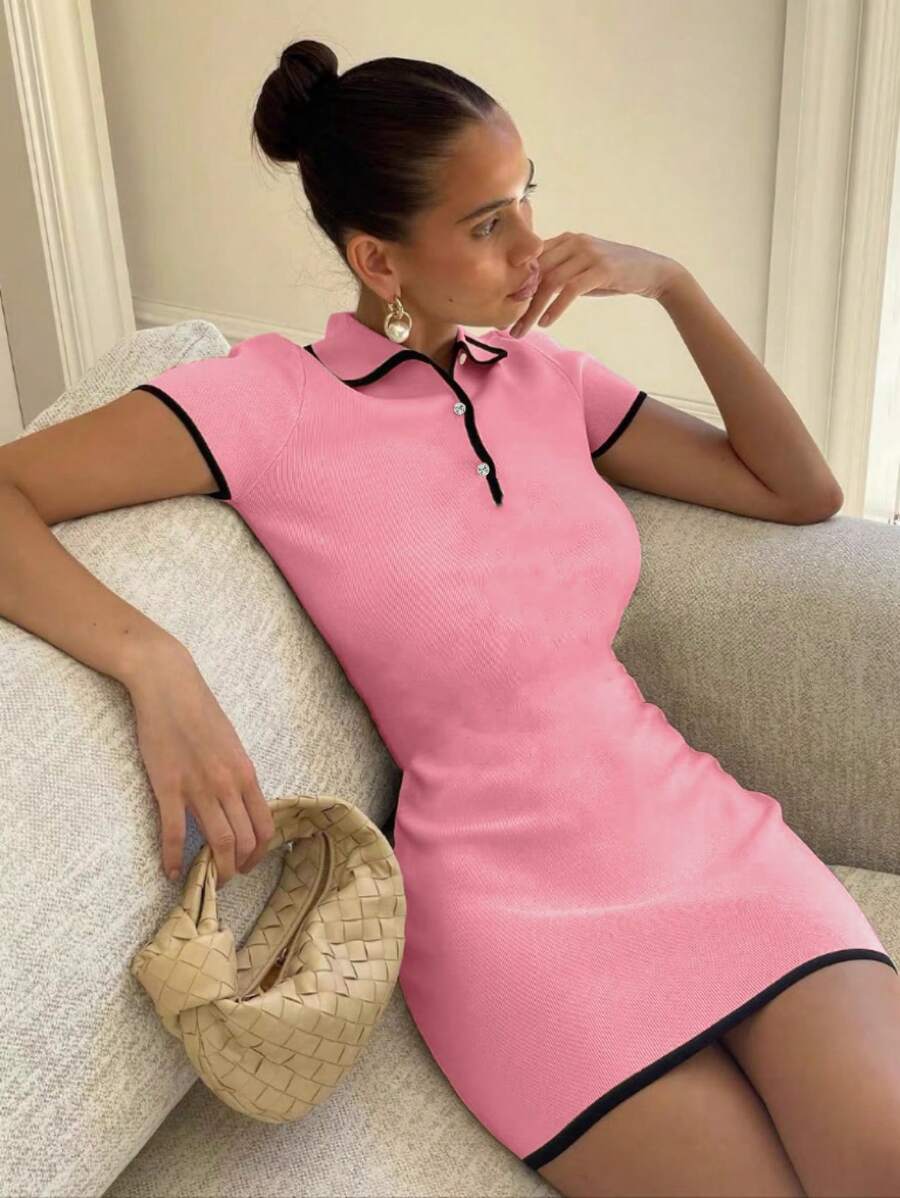 SHEIN Unity 女士纯色撞色边饰短袖前扣休闲针织连衣裙 - 粉色 - 查看 1