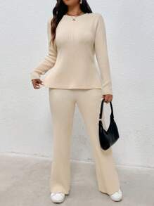 SHEIN Privé 大码舒适休闲简约保暖打底宽松米色针织毛衣上衣和裤子套装女秋冬 - 杏色 - 查看 3