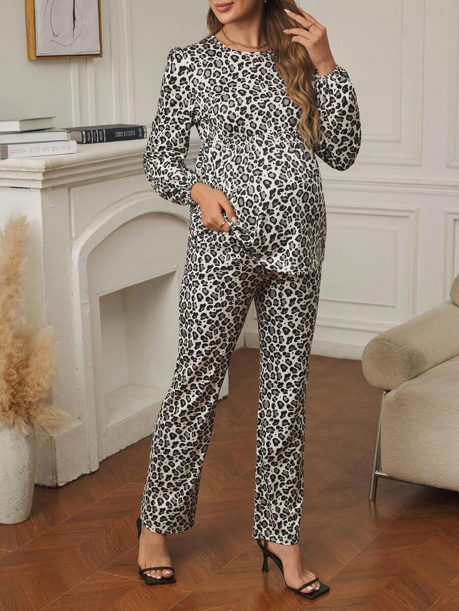 SHEIN 2 件孕妇圆领豹纹长袖上衣和裤子休闲套装