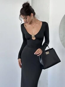 Firerie Vestido maxi negro de verano y principios de otoño, con escote bajo, sin mangas y calado, con decoración de botón metálico