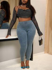 Slaydiva Plus Size Solid Color Pocketed Skinny Jeans - Light Wash - View 4