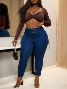 SHEIN SXY Jeans pitillo de unicolor con bolsillos, dobladillo deshilachado y desgastado, talla grande