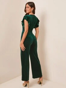 Amorya 深 V 领荷叶边袖腰带连体裤，适合派对和社交活动