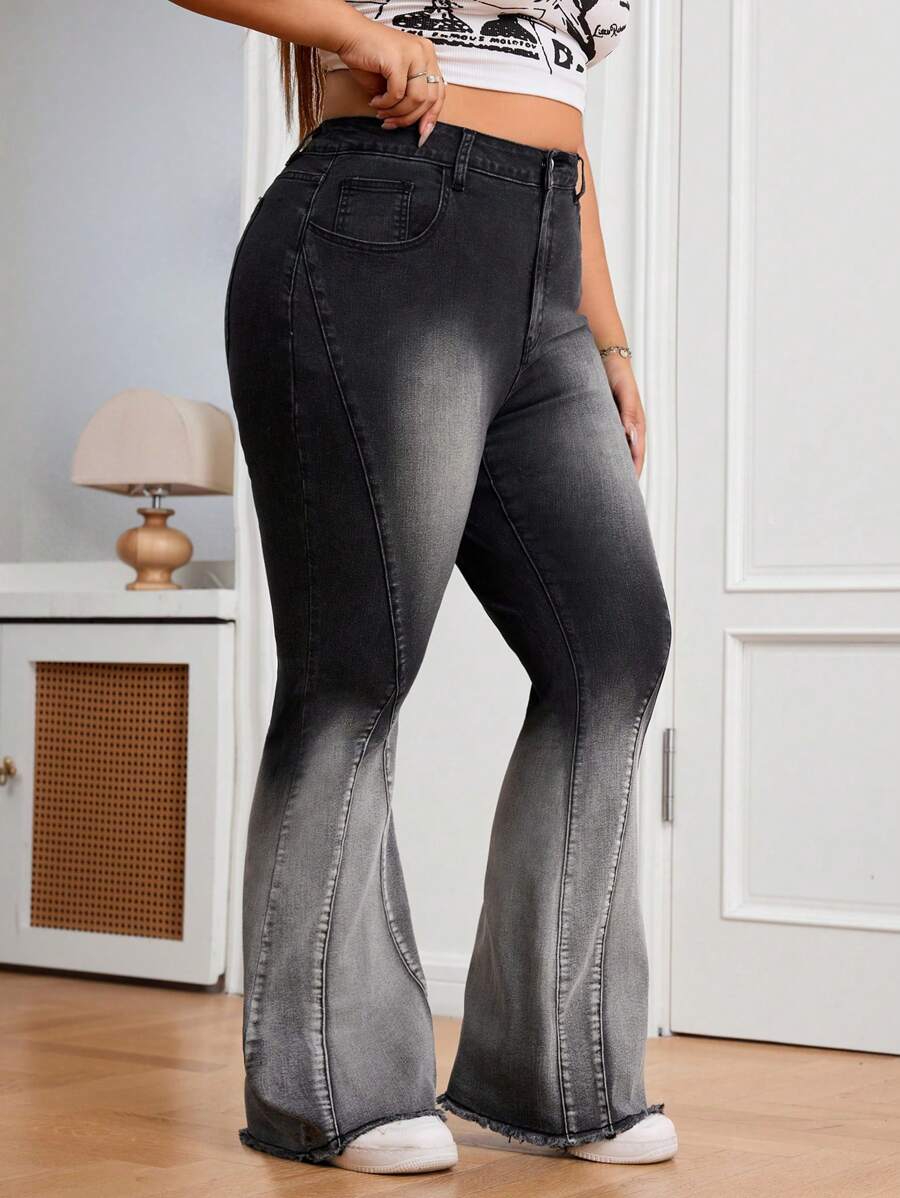 SHEIN EZwear Plus Size Fashion Ombre Fitted Flared Jeans - Black - View 1