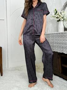 拼接的心形裝飾提花絲短袖上衣和褲子睡衣套裝,配對比尖管