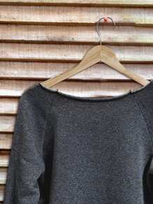 SHEIN LUNE Casual & Simple Hand-Painted Puppy Pattern Women's Fleece Raglan Sleeve Hoodie With Pocket, Suitable For Autumn & Winter - Black - View 4