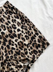 Soleia Casual Resort Halter Crop Top And Leopard Print Shorts Set - Brown - View 6