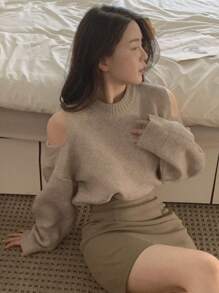 DAZY Women's Solid Color Open Shoulder Long Sleeve Sweater,Three Quarter Sleeve Tops