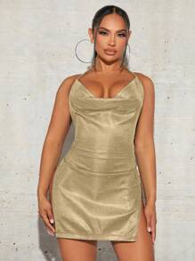 SHEIN SXY Vestido escote drapeado de muslo con abertura de espalda abierta de cuello halter de color metálico - Dorado - Ver 3