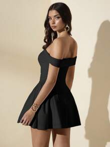 SHEIN BAE Vestido evasé de hombros caídos de unicolor con lazo, diseño de peplum elegante para volver al colegio, fiesta de cumpleaños y vestido de verano