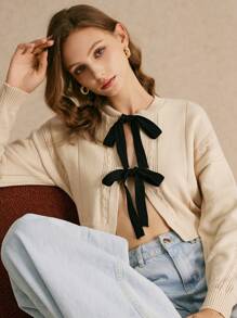 Poéselle Short Tie Cardigan, Tie-Front Knitted Cardigan, Autumn Sweater, Beige Sweater, Christmas Sweater 24 FW - Black - View 2