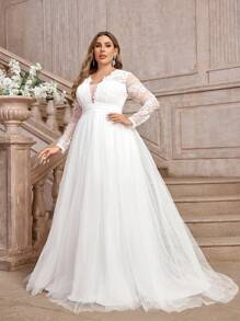SHEIN Belle Vestido de novia elegante, lujoso y romántico de talla grande con cuello en V transparente, mangas largas, encaje francés, contraste de malla, fruncido y espalda descubierta con bajo asimétrico